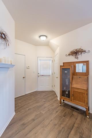 24021 Walnut Cir, Plainfield, IL 60585 photo 2