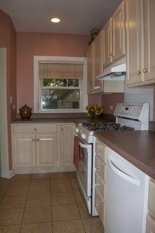 320 Wesley Ave, Evanston, IL 60202 photo 11