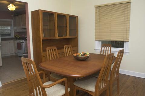 320 Wesley Ave, Evanston, IL 60202 photo 7