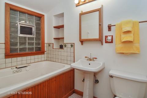 8719 43rd St, Lyons, IL 60534 photo 6
