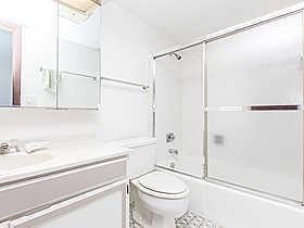 802 N River Rd #2D, Mount Prospect, IL 60056 photo 11