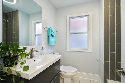 1524 E 86th Pl, Chicago, IL 60619 photo 17