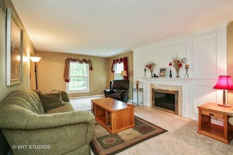 945 Willow Ln, Sleepy Hollow, IL 60118 photo 4