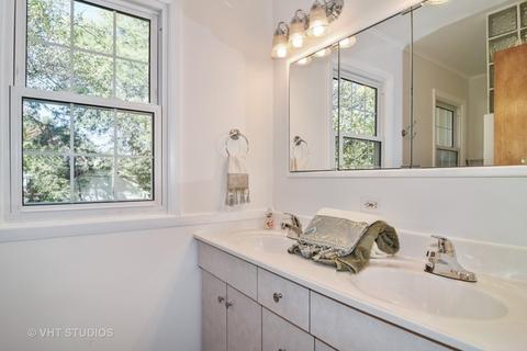 822 Pick St, Wheaton, IL 60187 photo 12