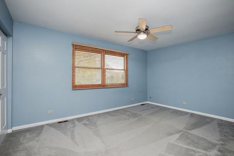 1489 Mccormick Pl, Wheaton, IL 60189 photo 18