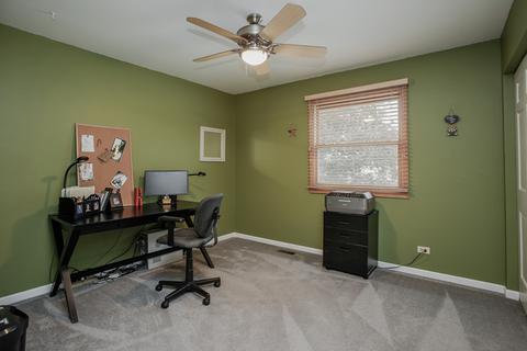 1489 Mccormick Pl, Wheaton, IL 60189 photo 16