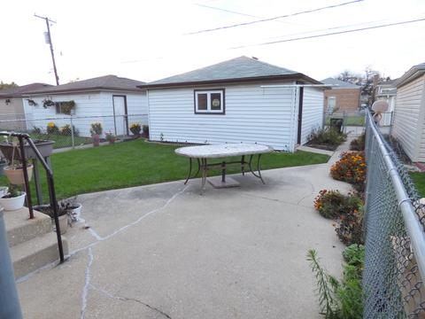 7726 Massasoit Ave, Burbank, IL 60459 photo 14