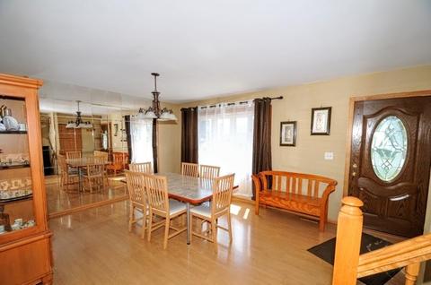 393 E Chippendale Dr, Bartlett, IL 60103 photo 7