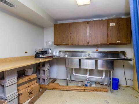 695 Illinois Blvd, Hoffman Estates, IL 60169 photo 17