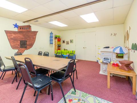 695 Illinois Blvd, Hoffman Estates, IL 60169 photo 30