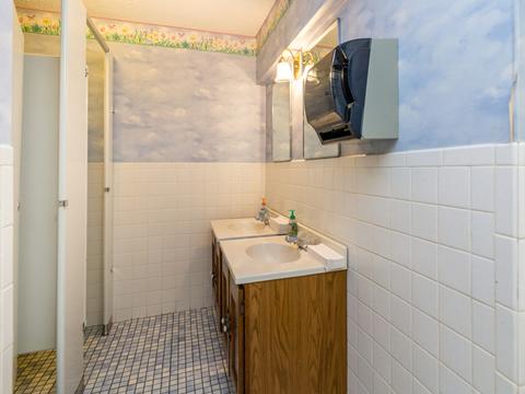 695 Illinois Blvd, Hoffman Estates, IL 60169 photo 24