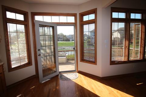 843 Breton Lakes Dr, Willowbrook, IL 60527 photo 13