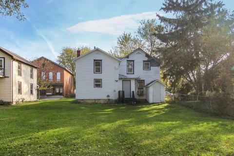 202 Adams St, Ridott, IL 61067 photo 2