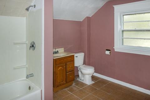 202 Adams St, Ridott, IL 61067 photo 7