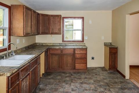 202 Adams St, Ridott, IL 61067 photo 6