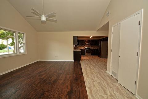 18 E 31st Pl, Steger, IL 60475 photo 2
