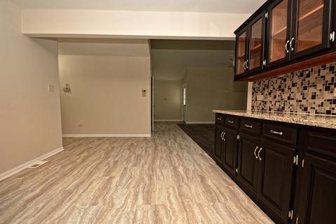 18 E 31st Pl, Steger, IL 60475 photo 9