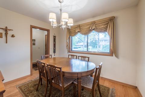 1403 E Lowden Ln, Mount Prospect, IL 60056 photo 6