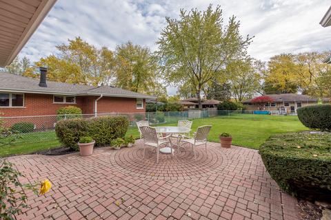 1403 E Lowden Ln, Mount Prospect, IL 60056 photo 18