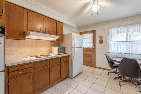 1403 E Lowden Ln, Mount Prospect, IL 60056 photo 9