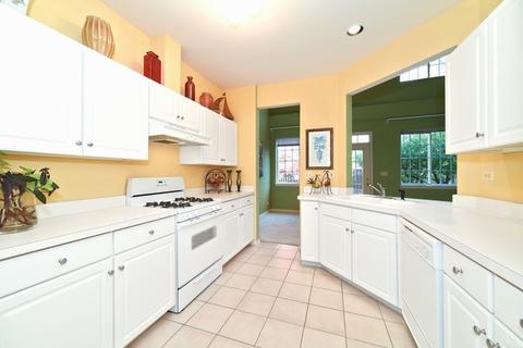5424 Mayflower Ct, Rolling Meadows, IL 60008 photo 9