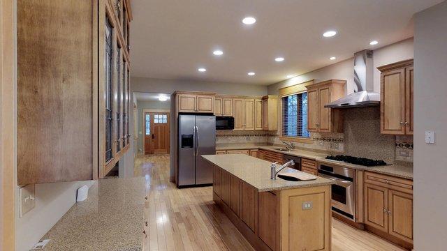  319 Douglas Ave, Crystal Lake, IL 60014 photo 19
