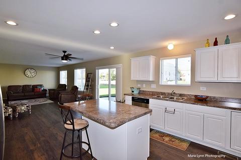 3306 Batley St, Elgin, IL 60124 photo 13