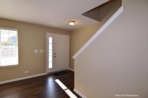 3306 Batley St, Elgin, IL 60124 photo 4