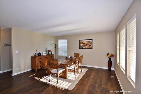 3306 Batley St, Elgin, IL 60124 photo 9