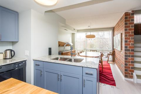 108 E 32nd St #108, Chicago, IL 60616 photo 17