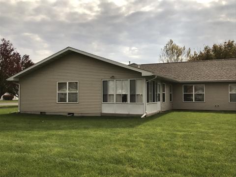901 31st St, Peru, IL 61354 photo 2