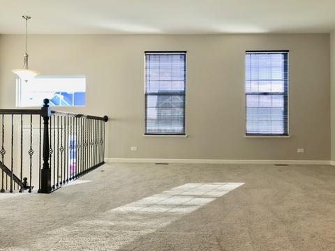 4060 Pompton Ave, Elgin, IL 60124 photo 3