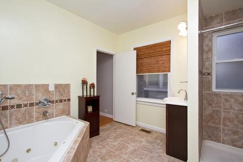 1741 E 85th St, Chicago, IL 60617 photo 10