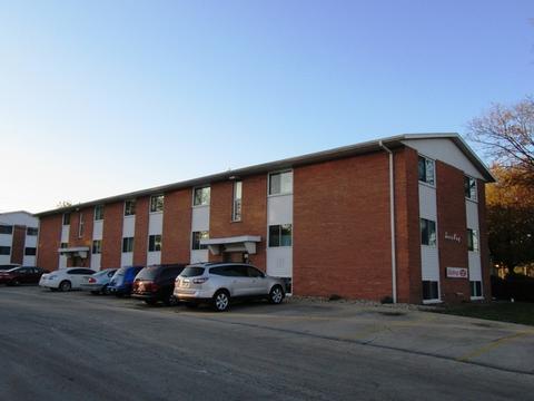 1105 W Merchant St, Kankakee, IL 60901 photo 1