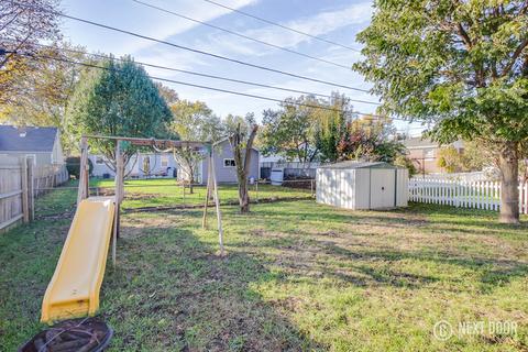 1109 Jackson St, Aurora, IL 60505 photo 5