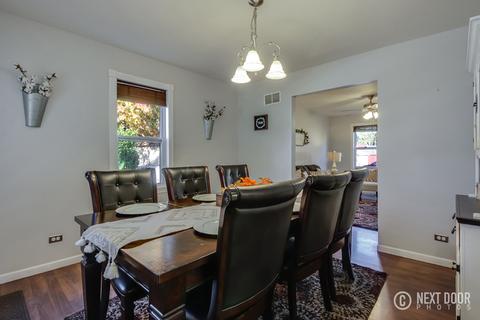 1109 Jackson St, Aurora, IL 60505 photo 11