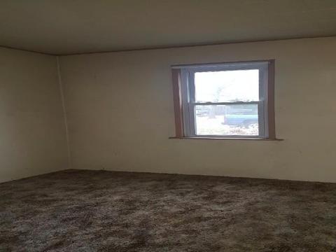 915 Locust St, Marshall, IL 62441 photo 8