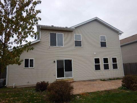 2600 Sierra Ave, Plainfield, IL 60586 photo 2