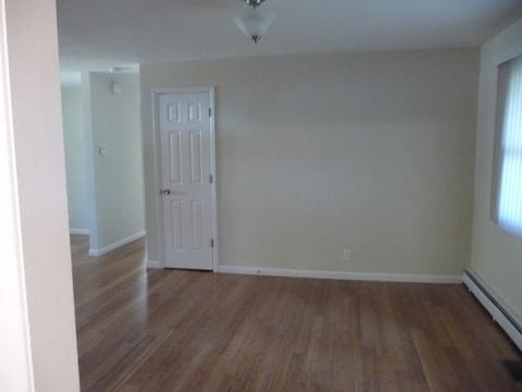 2303 Brett Dr, Champaign, IL 61821 photo 9