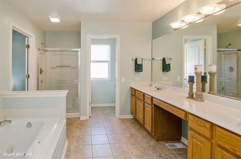 3910 Georgetown Cir, Algonquin, IL 60102 photo 8
