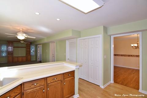 641 Wainsford Dr, Hoffman Estates, IL 60169 photo 5