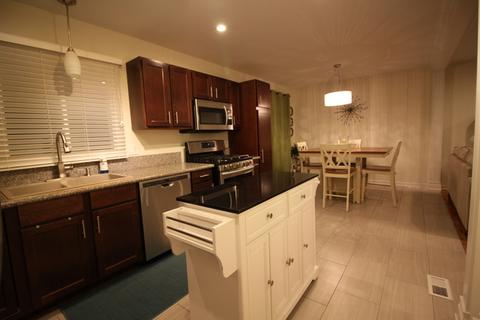 85 Flagstaff Ln, Hoffman Estates, IL 60169 photo 8