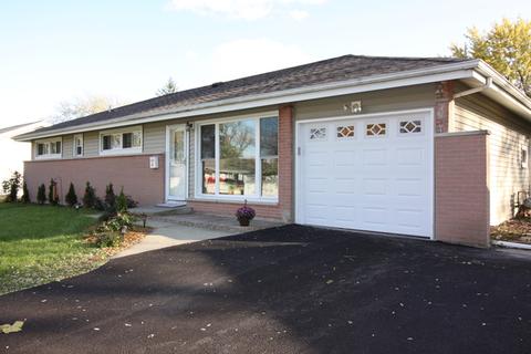85 Flagstaff Ln, Hoffman Estates, IL 60169 photo 2