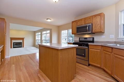 904 Rivers Edge Dr, Minooka, IL 60447 photo 11
