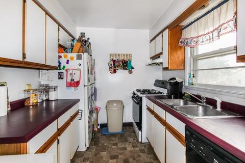1225 S Float Ave, Freeport, IL 61032 photo 10