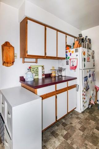 1225 S Float Ave, Freeport, IL 61032 photo 9