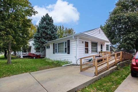 1225 S Float Ave, Freeport, IL 61032 photo 2