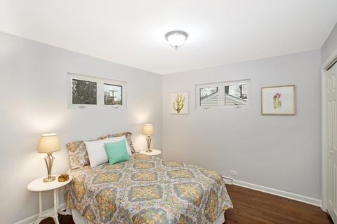 105 N Pine St, Mount Prospect, IL 60056 photo 8