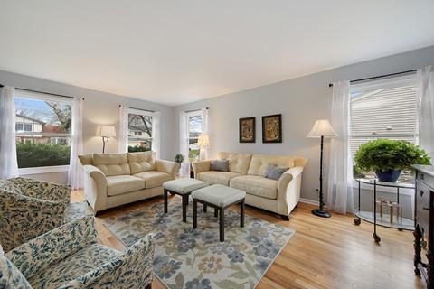 1478 Mccormick Pl, Wheaton, IL 60189 photo 2