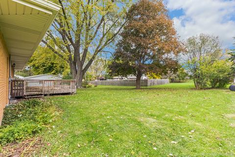 8 Woodview Ln, Algonquin, IL 60102 photo 20
